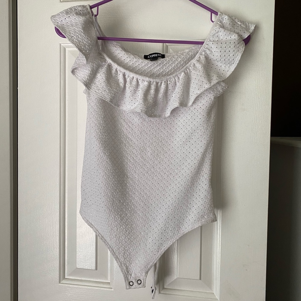 Express Off the shoulder textured body suit